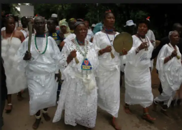 My Husband Wants Me To Worship Idol, Woman Tells Pastor